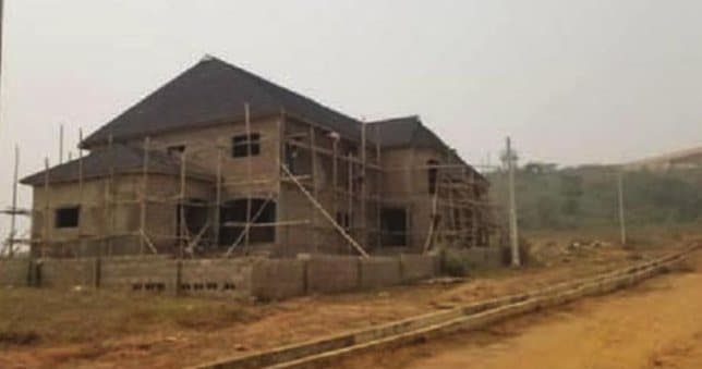 Building under construction at Oranmiyan New Town
